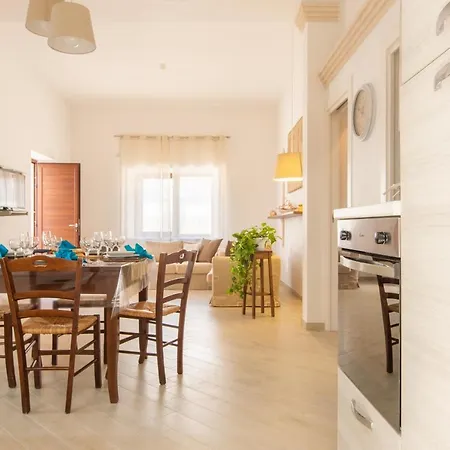 Casa Ginevra A 50mt Dal Mare Holiday home